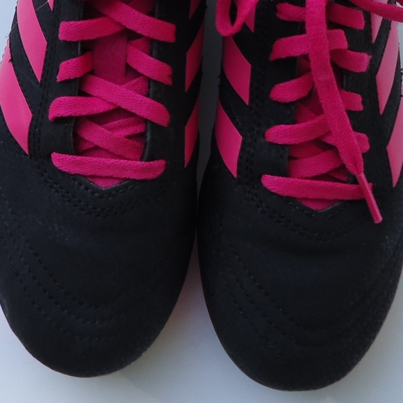 SIZE 3.Adidas Kids boys Soccer cleats. - Picture 2 of 8